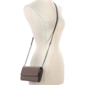 MICHAEL KORS Jet Set Travel Medium Multifunction Phone Crossbody Pearl Grey